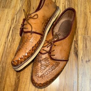 Men's hand crafted Leather Lace-Up Huaraches